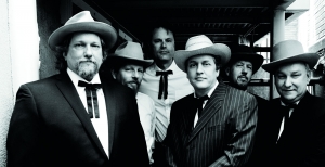 Jerry Douglas presents Earls of Leicester